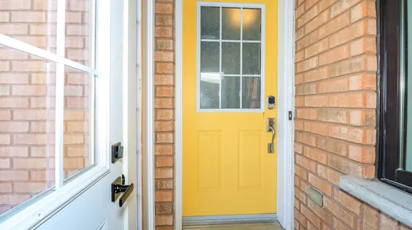 34 Ridwell ST, Barrie, ON L4N 0W7