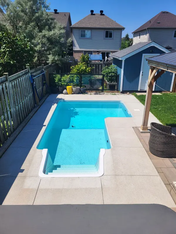 34 Ridwell ST, Barrie, ON L4N 0W7