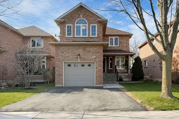 23 Red Maple LN,  Oakville,  ON L6H 6C5