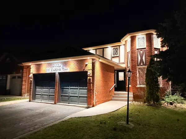 3307 Charlebrook CT, Mississauga, ON L5L 5B5