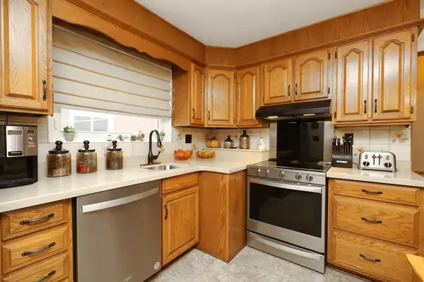 3638 Anniversary RD, Mississauga, ON L5C 2G1