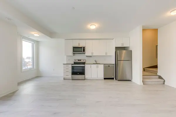 3538 Colonial DR #20, Mississauga, ON L5L 0C1