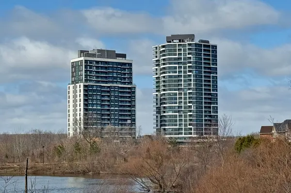 8010 Derry RD #1602, Milton, ON L5T 9N3