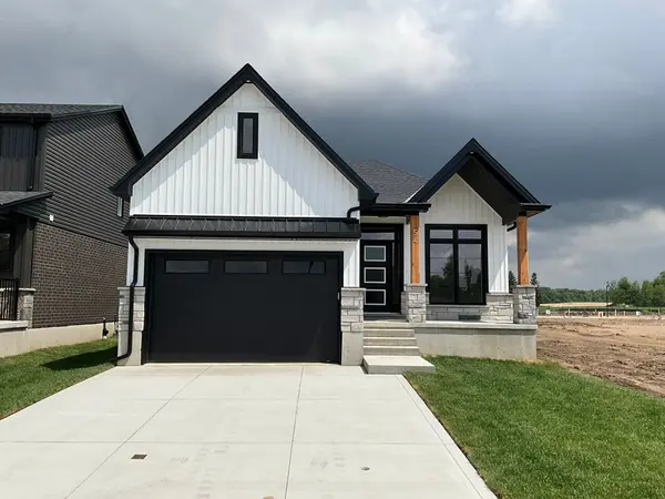 56 POSTMA CRES, North Middlesex, ON N0M 1A0