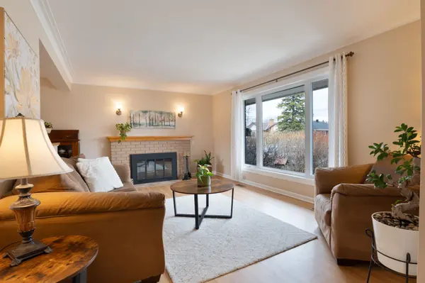 1224 PLACID ST, Parkway Park - Queensway Terrace S And Area, ON K2C 3A6