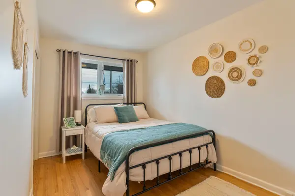 1224 PLACID ST, Parkway Park - Queensway Terrace S And Area, ON K2C 3A6