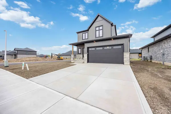 9 Postma CRES, North Middlesex, ON N0M 1A0