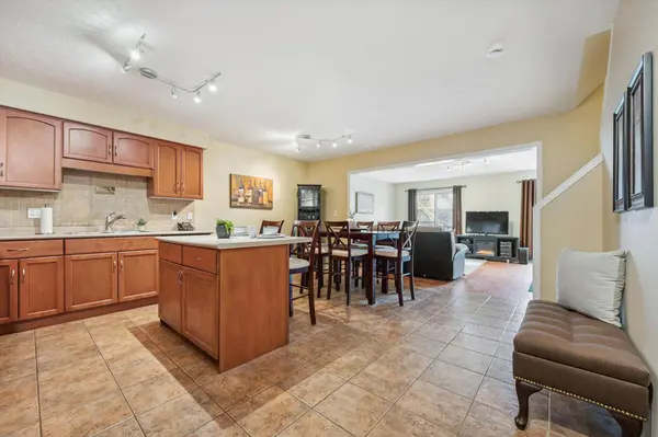 210 DAWN AVE #38, Guelph, ON N1G 5L5