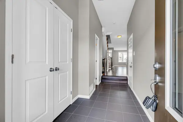 338 NONIUS ST, Kanata, ON K2V 0E1