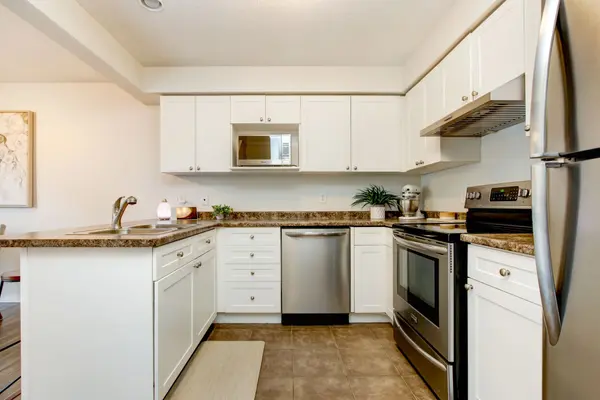 31 Schroder CRES #50, Guelph, ON N1E 7M6