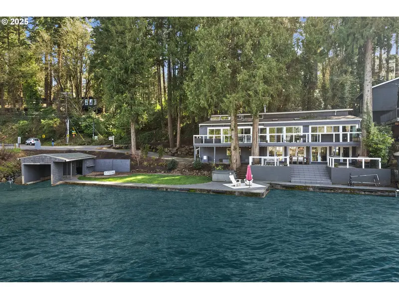 3220 SOUTHSHORE BLVD, Lake Oswego, OR 97034