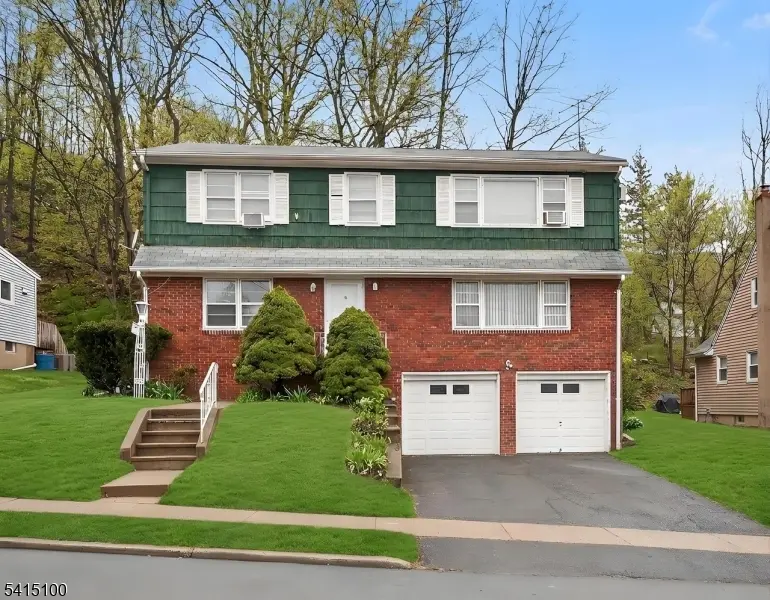 15 N 16Th St, Hawthorne Boro, NJ 07506