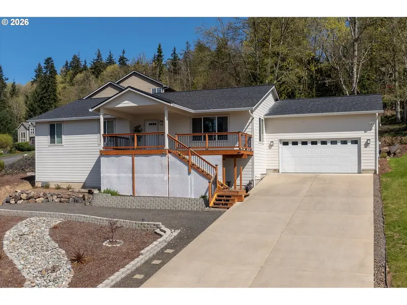 9 CURTIS, Longview, WA 98632