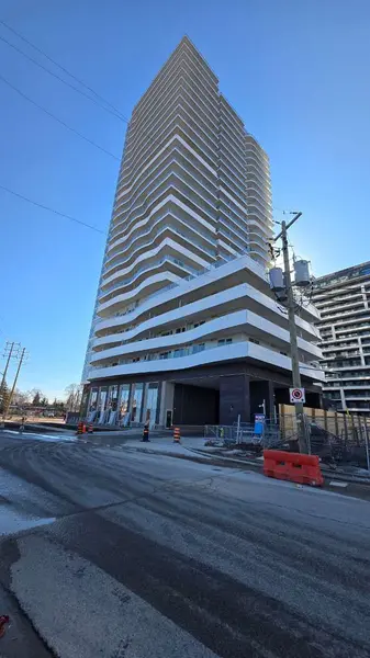 1010 Sandy Beach RD #704, Pickering, ON L1W 3V9