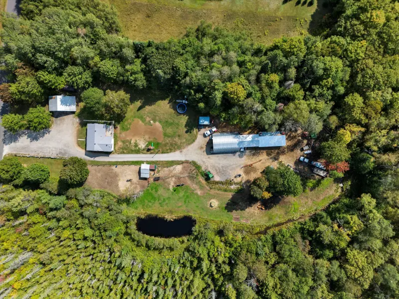 1062 Skyline DR, Armour, ON P0A 1C0