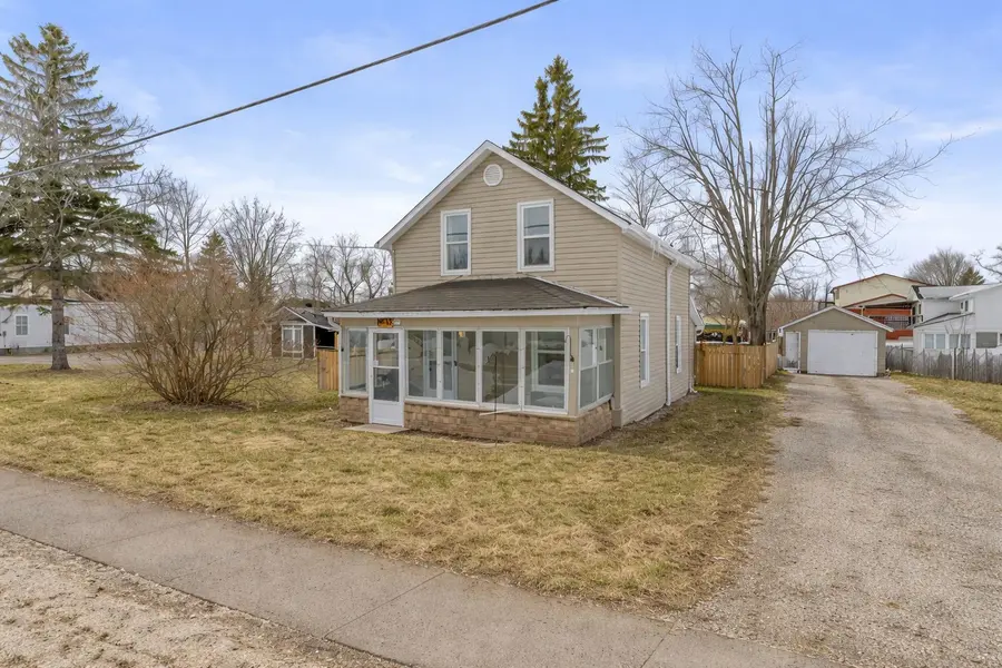 33 John ST, Kawartha Lakes, ON K0M 1N0