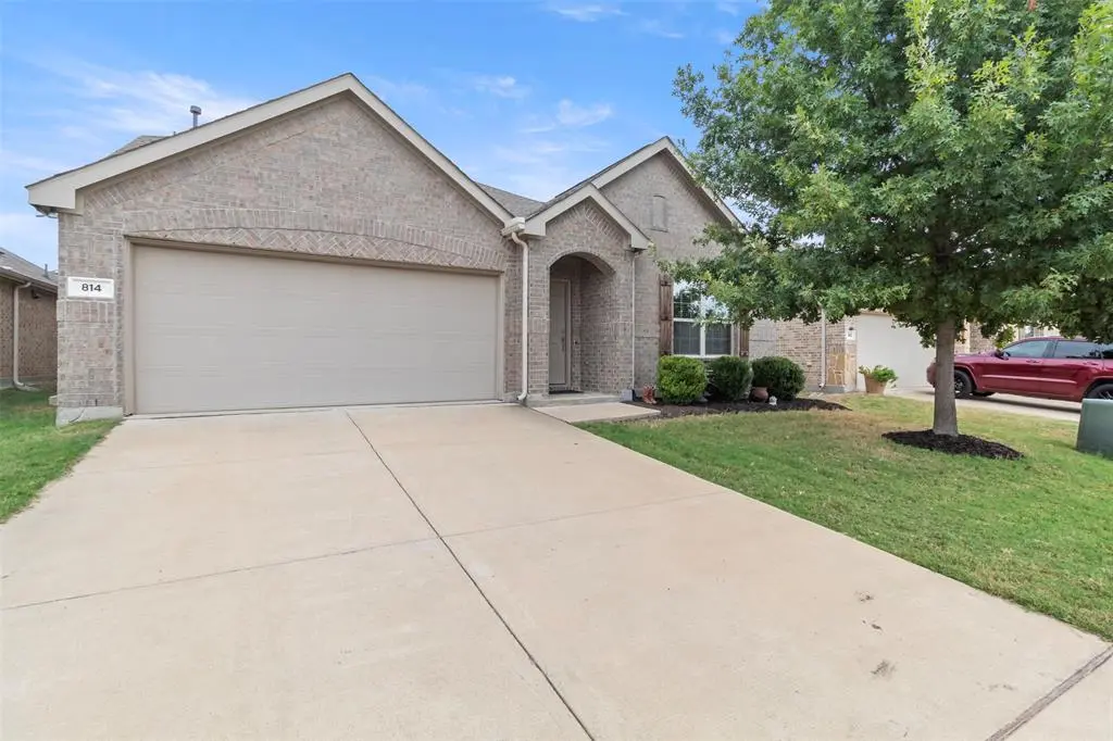 814 Silverbell Street, Princeton, TX 75407