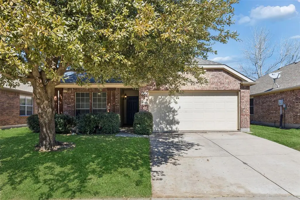 8901 Sierra Trail, Cross Roads, TX 76227