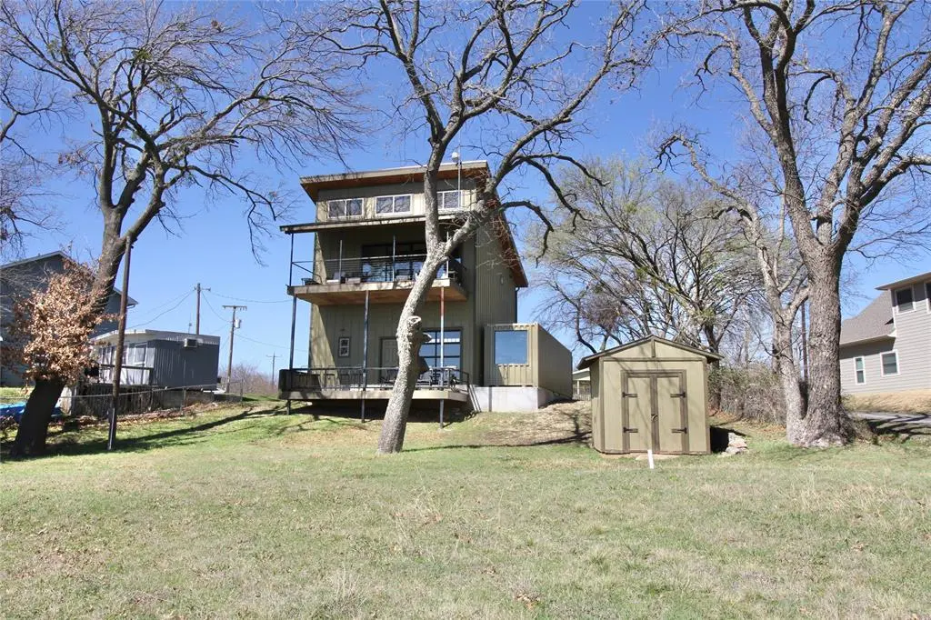 78 Park Lane, Gainesville, TX 76240