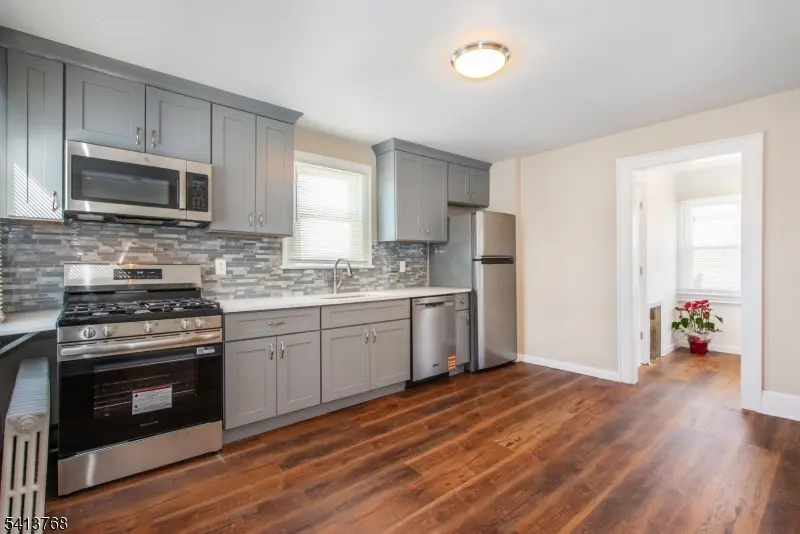 116 Eagle St, North Arlington Boro, NJ 07031