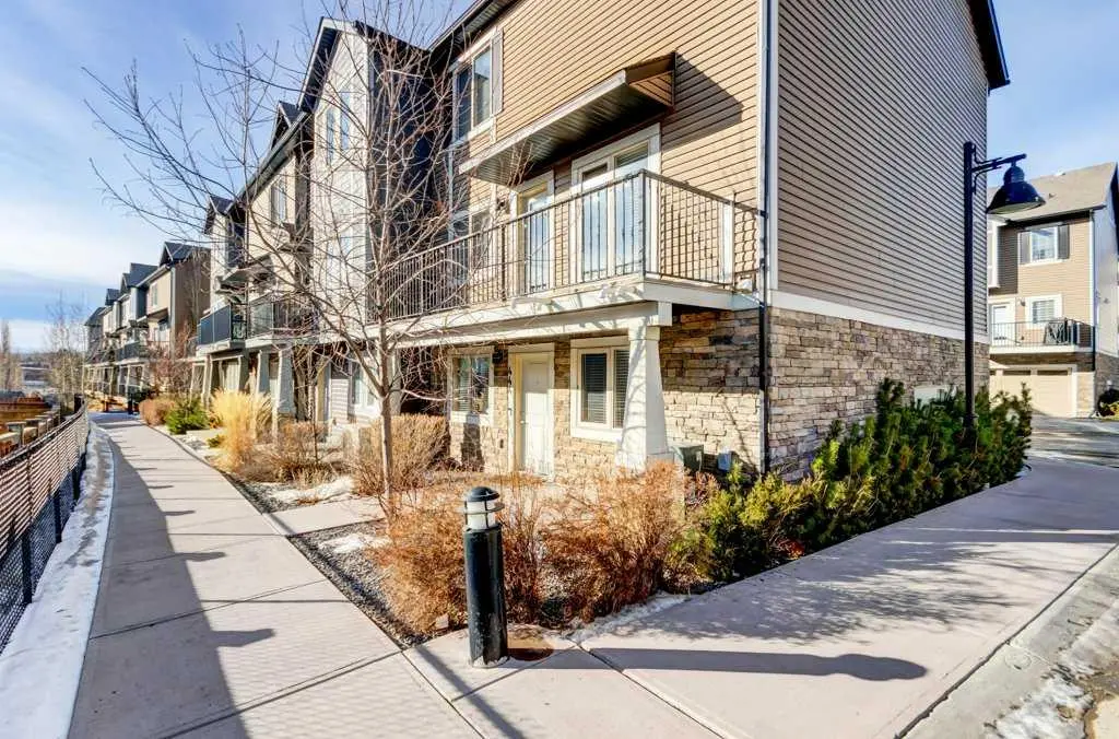 444 Legacy PT SE, Calgary, AB T2X 3Z3