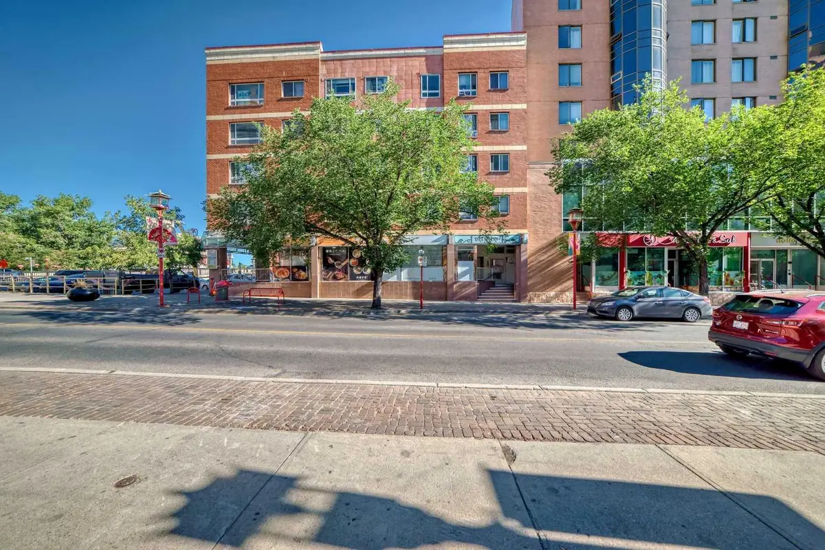 110 2 AVE SE #512, Calgary, AB T2G 0B3