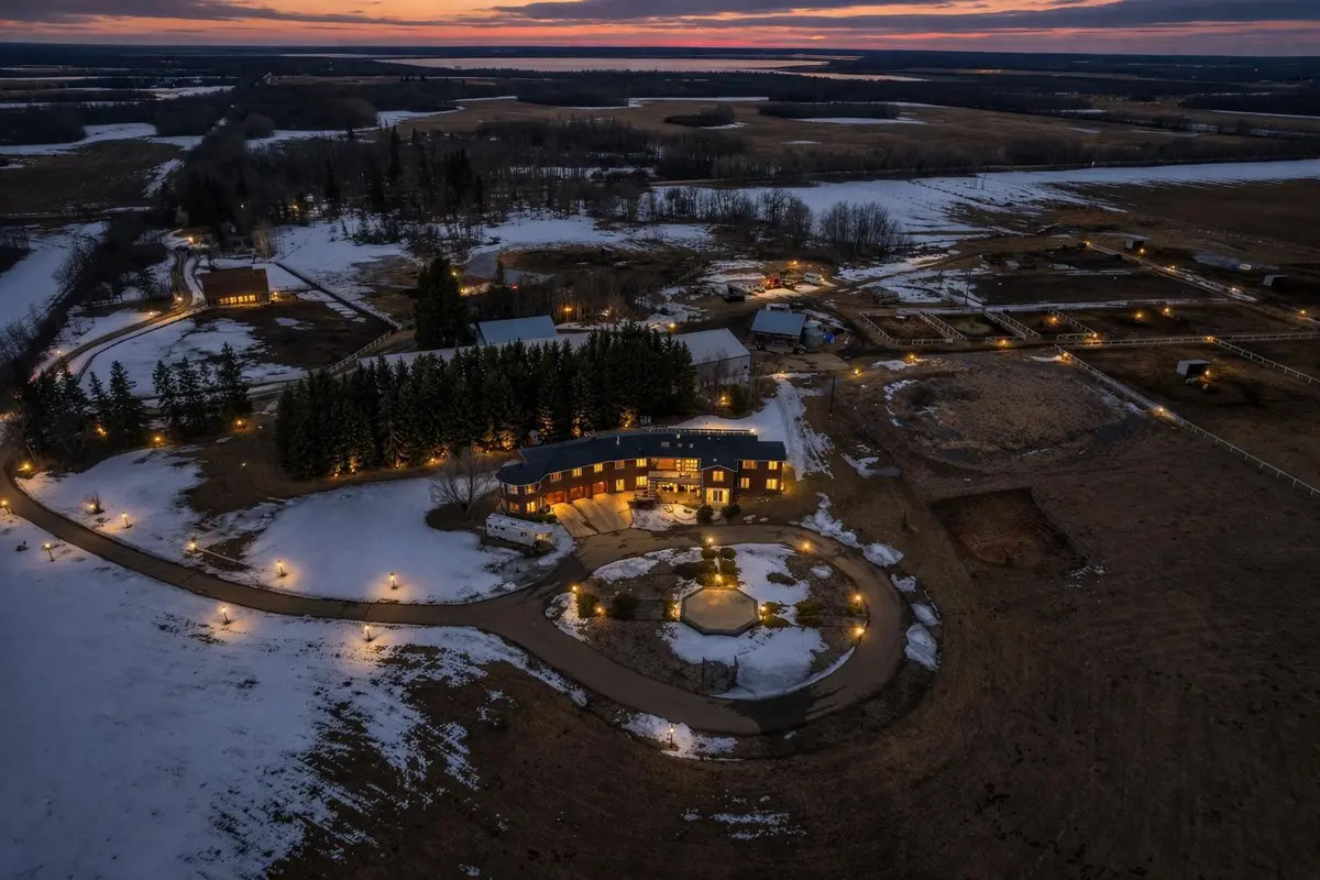 51341 Range Road 210, Hastings Lake, AB T8G 1G1