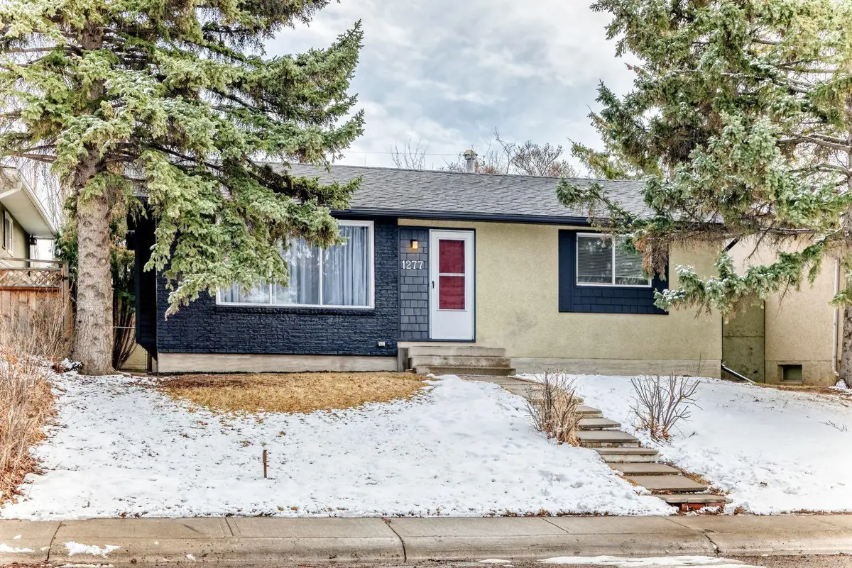 1277 Lake Sylvan DR SE, Calgary, AB T1J3E2