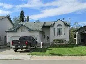 804 10 ST, Fox Creek, AB T0H 1P0