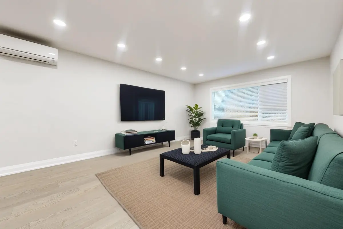 41 Elmdale CT #6, Richmond Hill, ON L4C 4S5