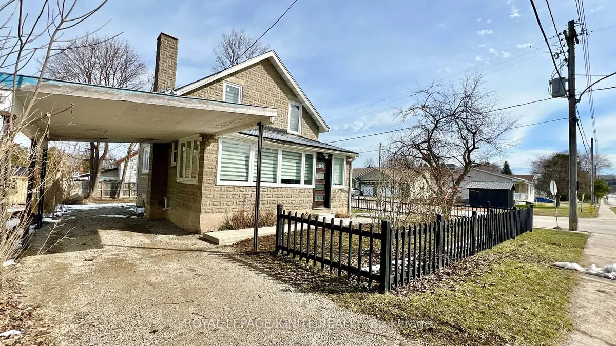 514 Frank ST, South Bruce Peninsula, ON N0H 2T0