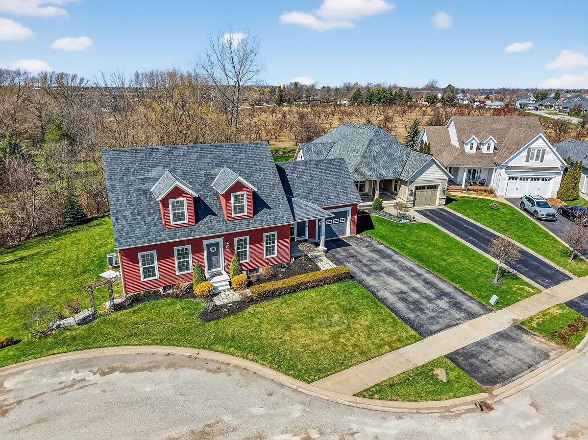 17 Mulberry LN, Niagara-on-the-lake, ON L0S 1J0