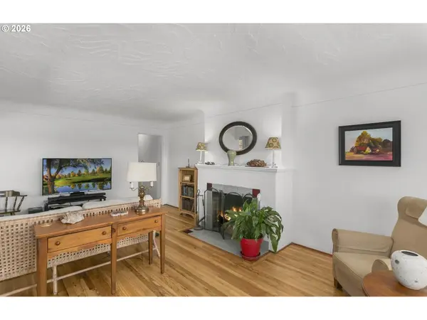 312 NE 61ST AVE, Portland, OR 97213