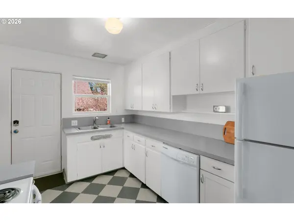 312 NE 61ST AVE, Portland, OR 97213