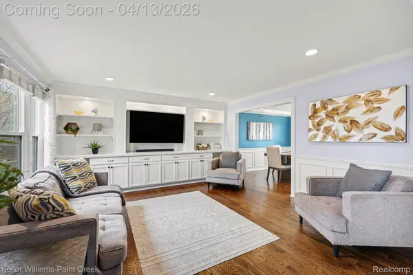 18124 Bayside DR, Macomb Township, MI 48042