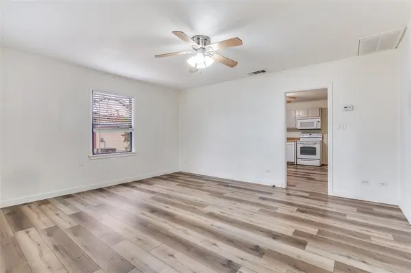 2207 Drake Street, Caddo Mills, TX 75135