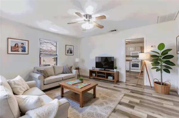 2207 Drake Street, Caddo Mills, TX 75135