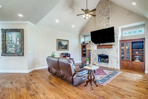 292 Scenic View Drive, Aledo, TX 76008