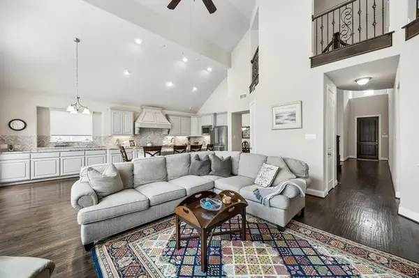 344 Birchwood Way, Irving, TX 75063