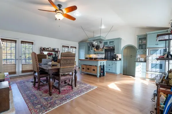 180 Harbor Drive, Gun Barrel City, TX 75156