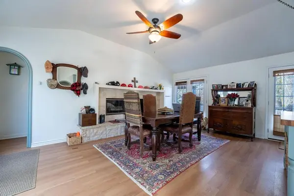 180 Harbor Drive, Gun Barrel City, TX 75156