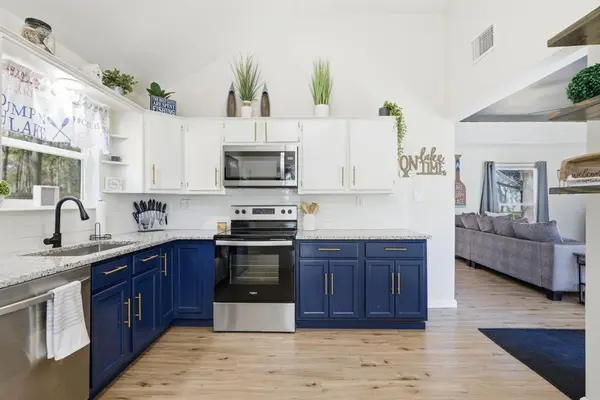 194 Debra Drive, Bullard, TX 75757