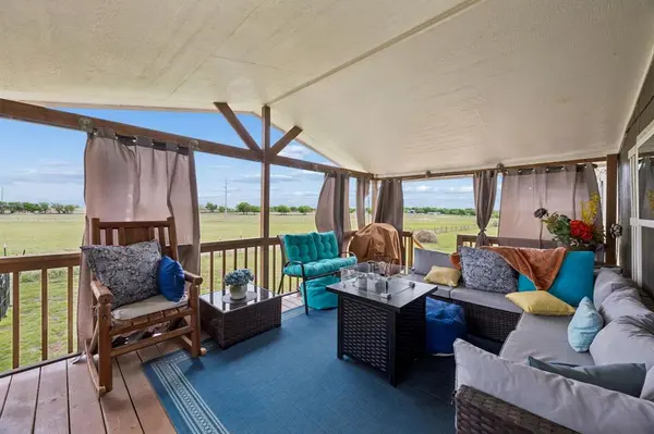 277 County Road 2735, Decatur, TX 76234