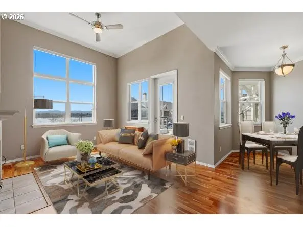 742 SE Fairwinds LOOP #742G, Vancouver, WA 98661