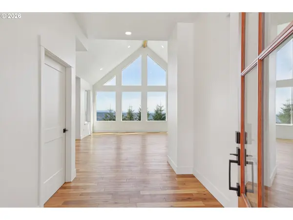 209 HIGH BANK LN, Woodland, WA 98674