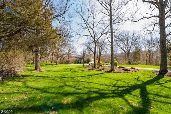 33 Ward Rd, Hardwick Twp., NJ 07825