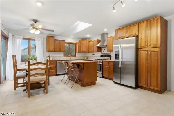 2092 Westfield Ave, Scotch Plains Twp., NJ 07076