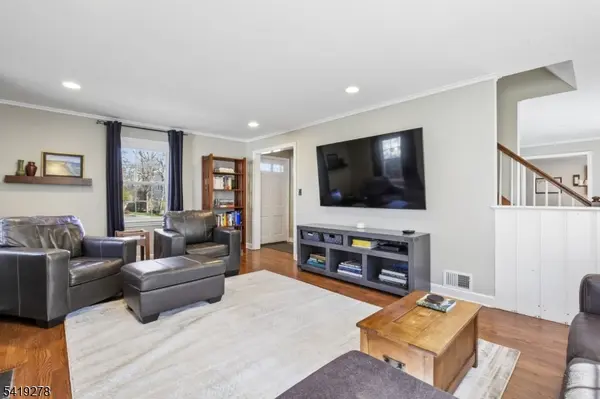 70 Sycamore Ave, Berkeley Heights Twp., NJ 07922