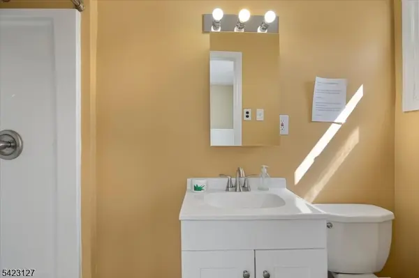 106 W Cherry St #2, Rahway City, NJ 07065