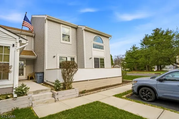 5 Ardsley Sq, Sayreville Boro, NJ 08859